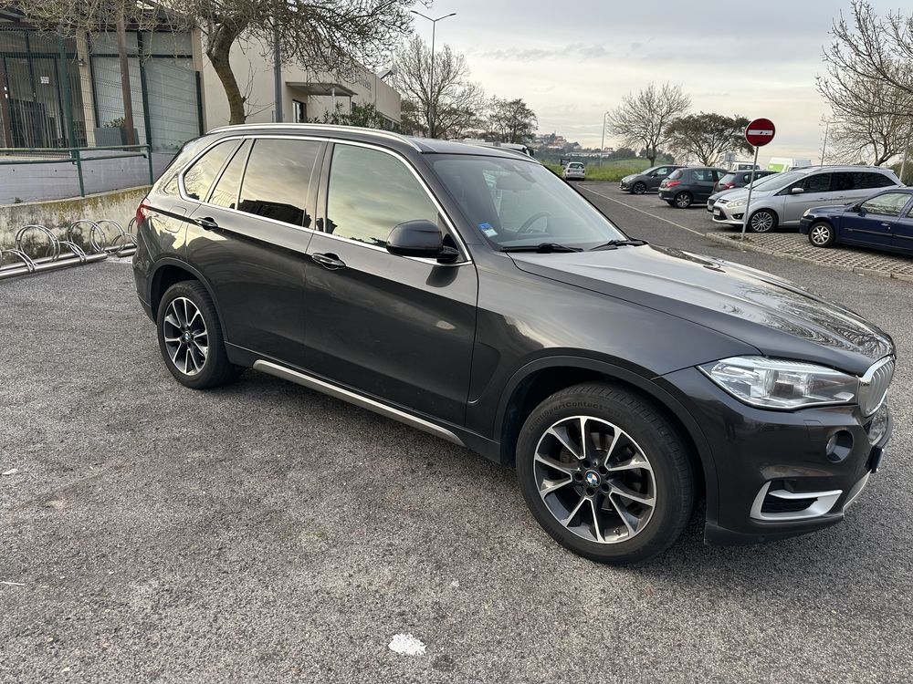 BMW X5 25d Versão S-Drive