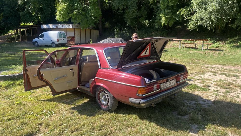 Mercedes benz 200d мерс 123 w123 огірок огурец