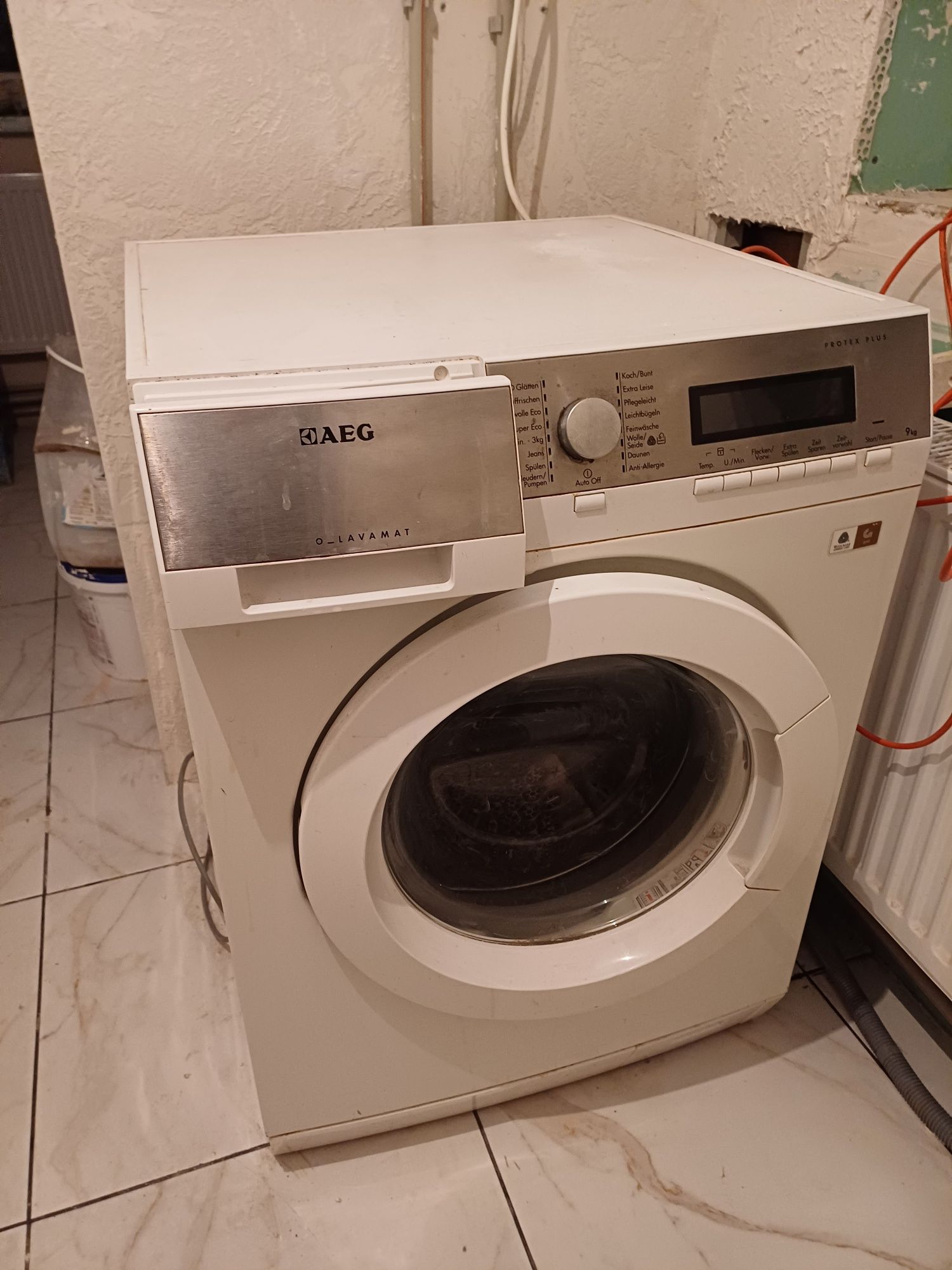 Продам стиральную машинку  немецкая  ,,AEG .на 9кг.