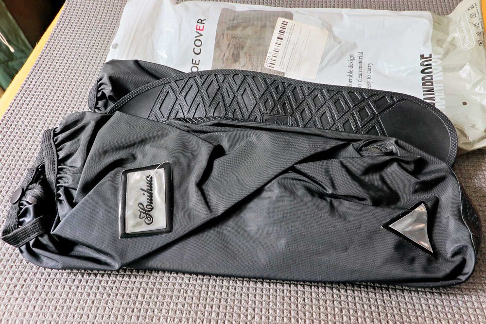 Туристичні бахили для взуття.