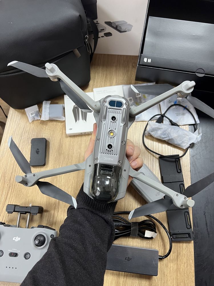 DJI Mavic Air 2 Fly More Combo