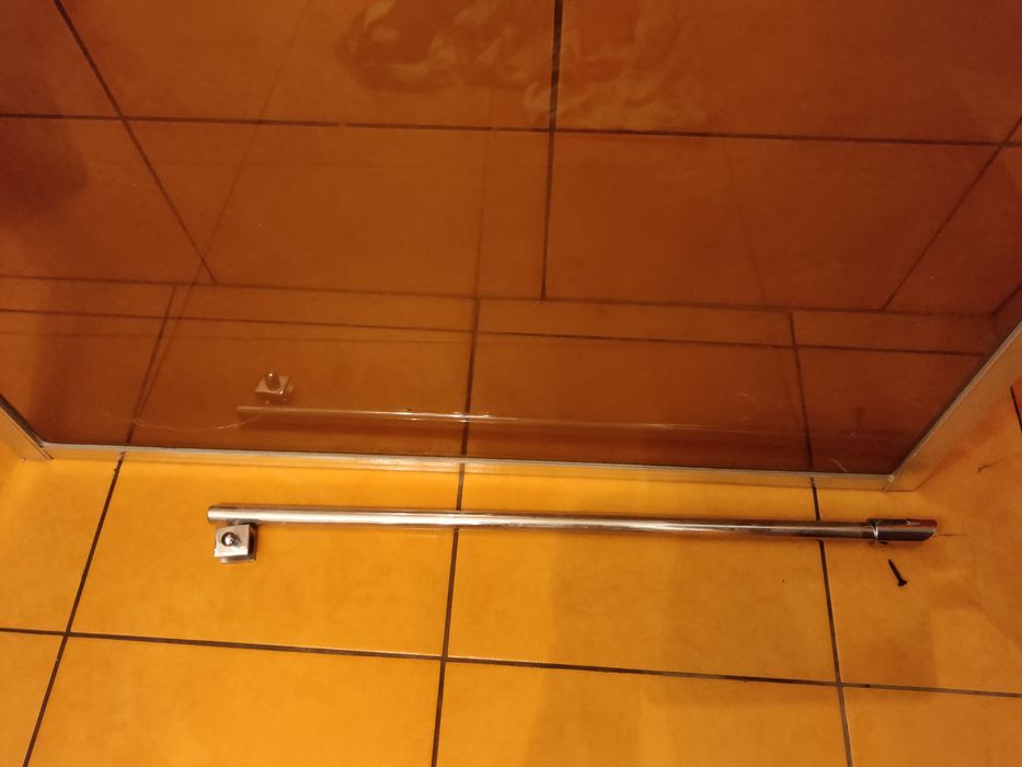 Ścianka prysznicowa szklana 185/87