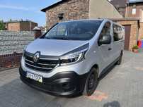 Samochód bus 9 osobowy AUTOMAT wynajem Renault Trafic Long