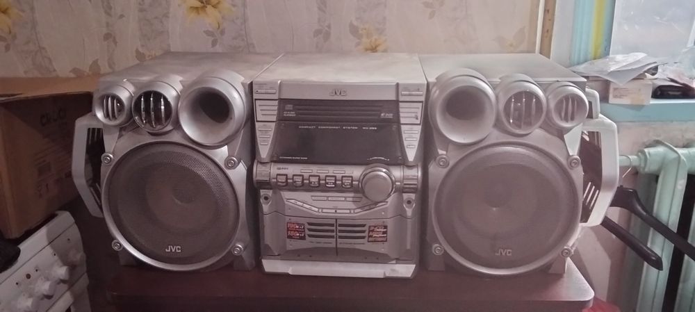 Продам музикальний центр