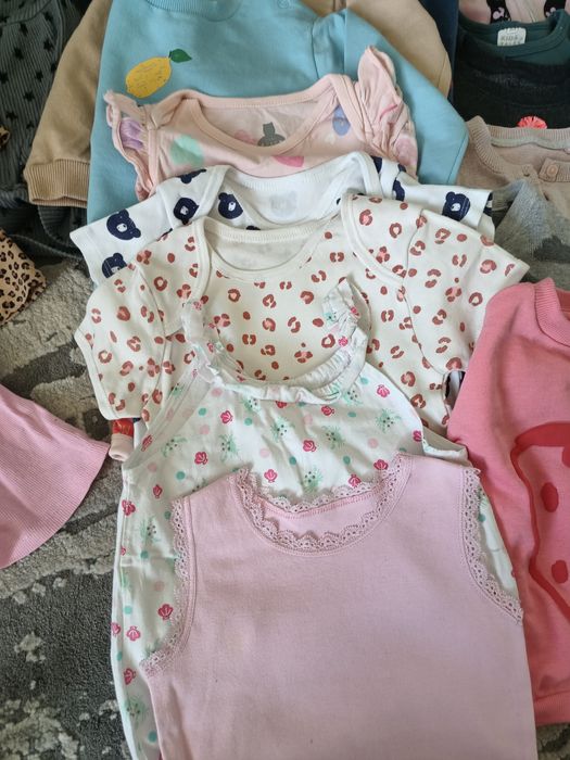 Zestaw ubrań dla dziewczynki 86