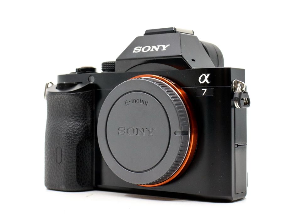 Máquina Fotográfica Full Frame Sony Alpha 7 /A7 i em Execelente estado