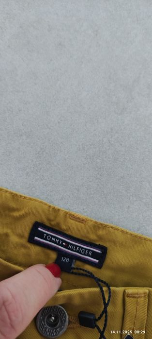 Spodnie materiałowe Tommy Hilfiger. 128cm. NOWE.