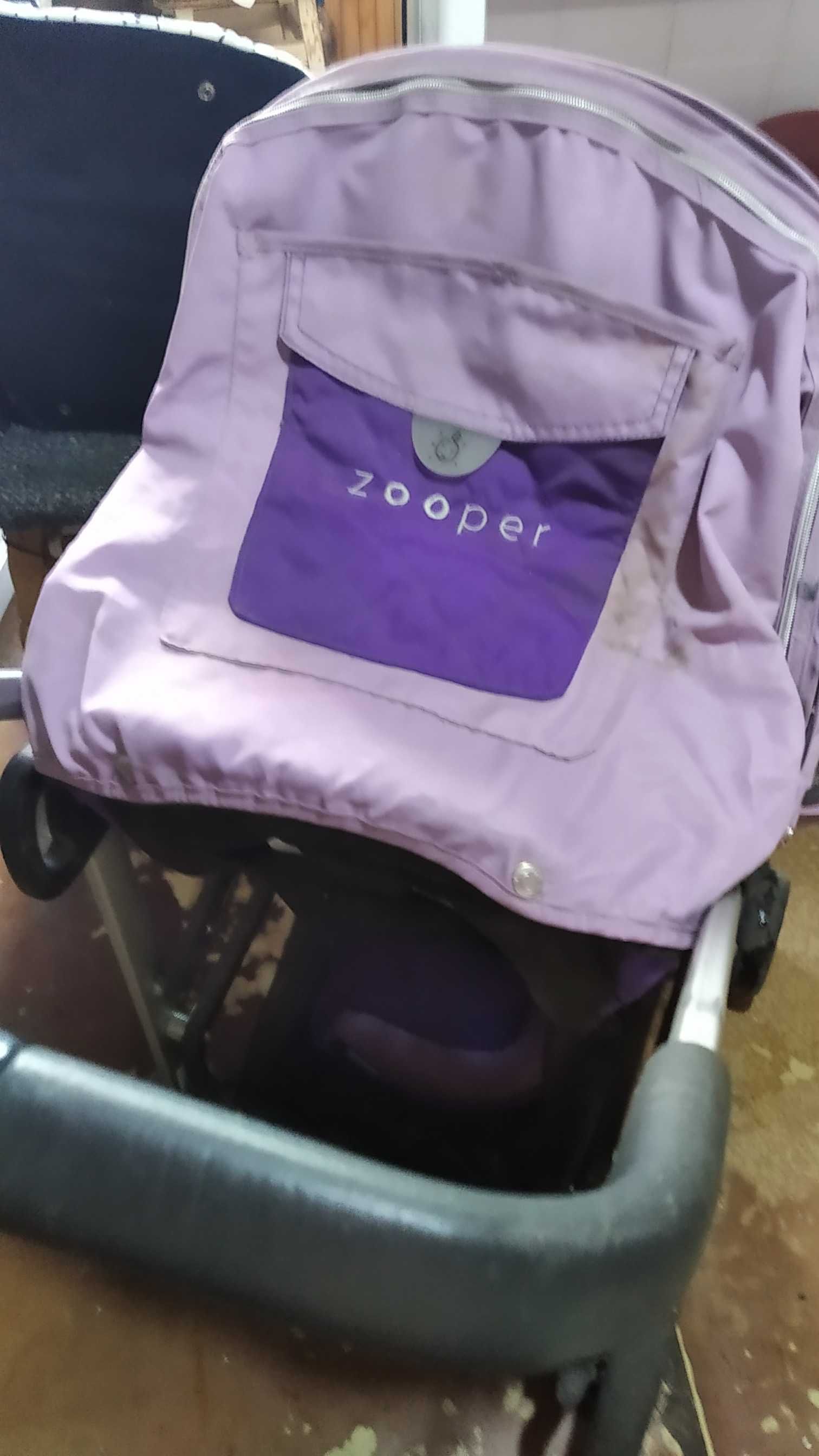 Дитяча коляска "Zooper" фіолетового кольору