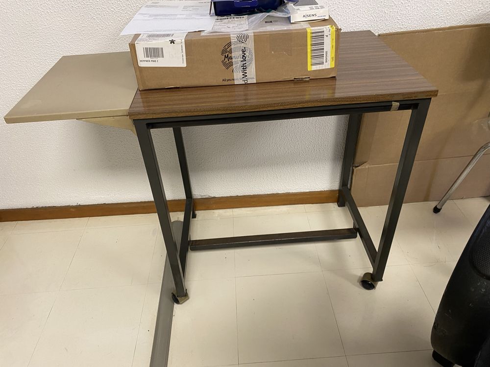 Secretaria / armario / mesa apoio em metal