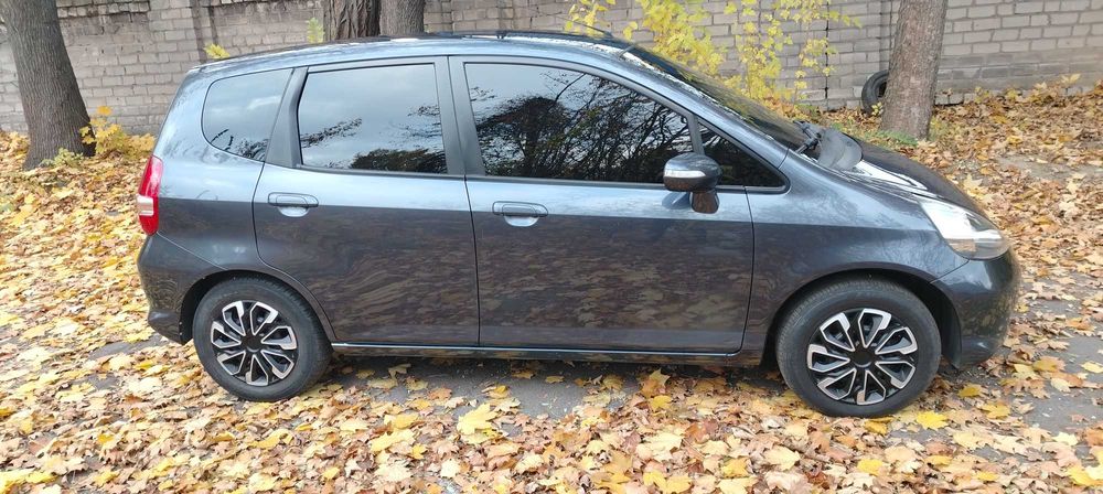 Продам Honda Jazz 1.3