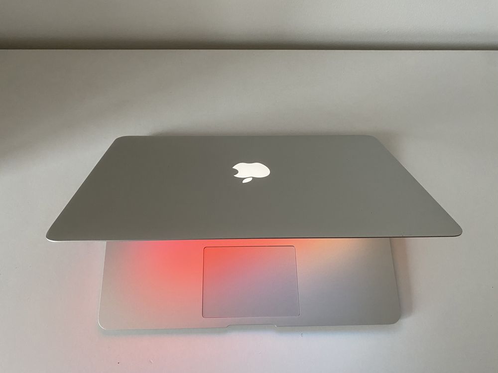 Macbook air 13 em otimo estado