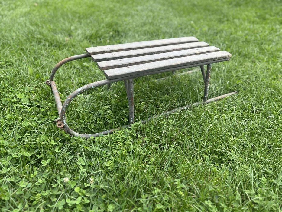 Stare sanki PRL vintage