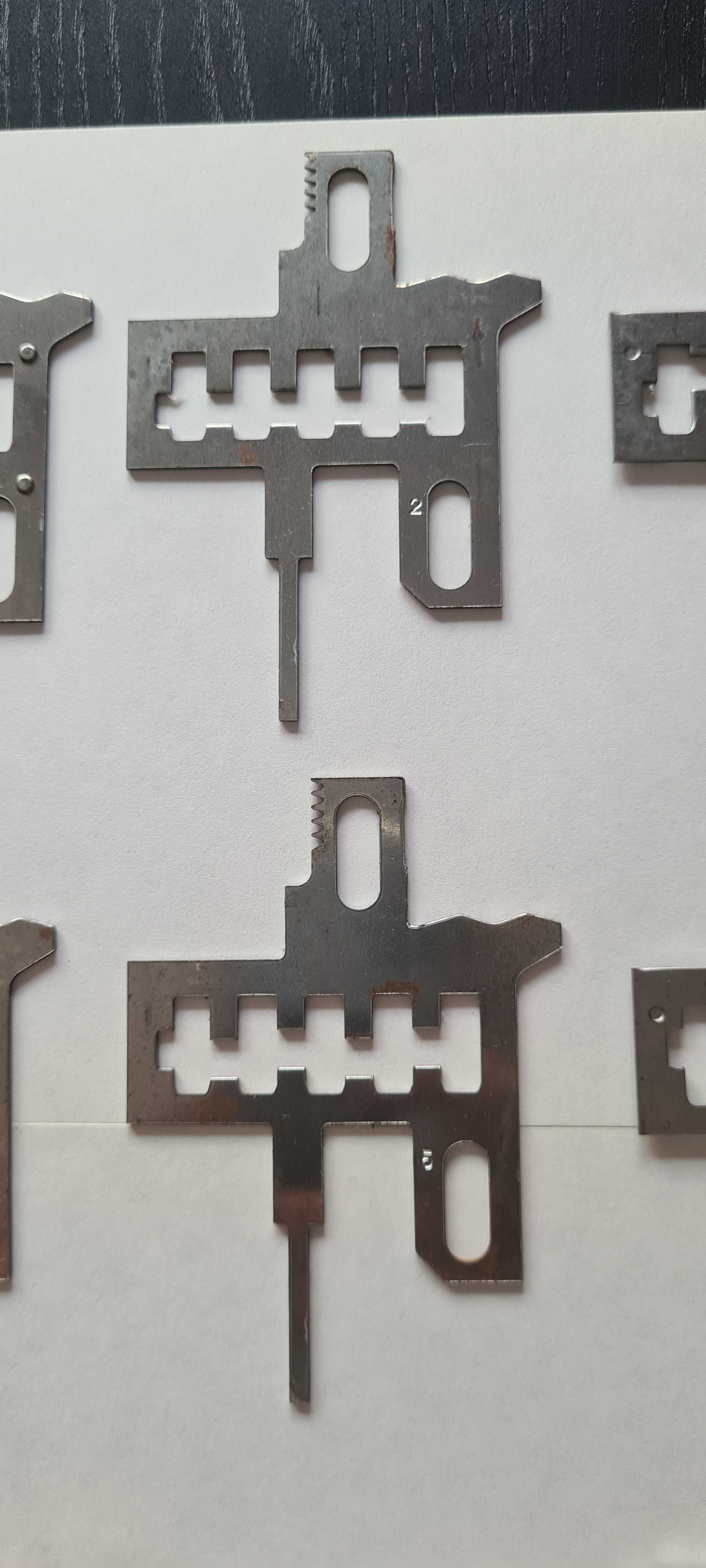 Segredo fechadura CISA (porta direita)