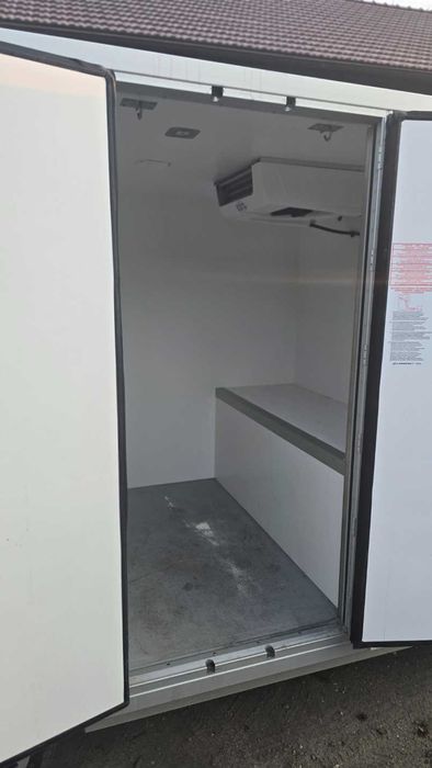 Elektryczny Samochód Dostawczy FRAX z Zabudową Chłodniczą Lamberet