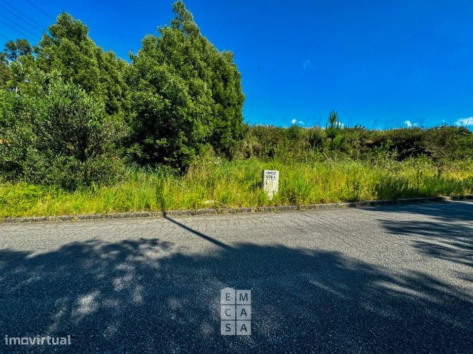 Lote de terreno para construção de moradia
