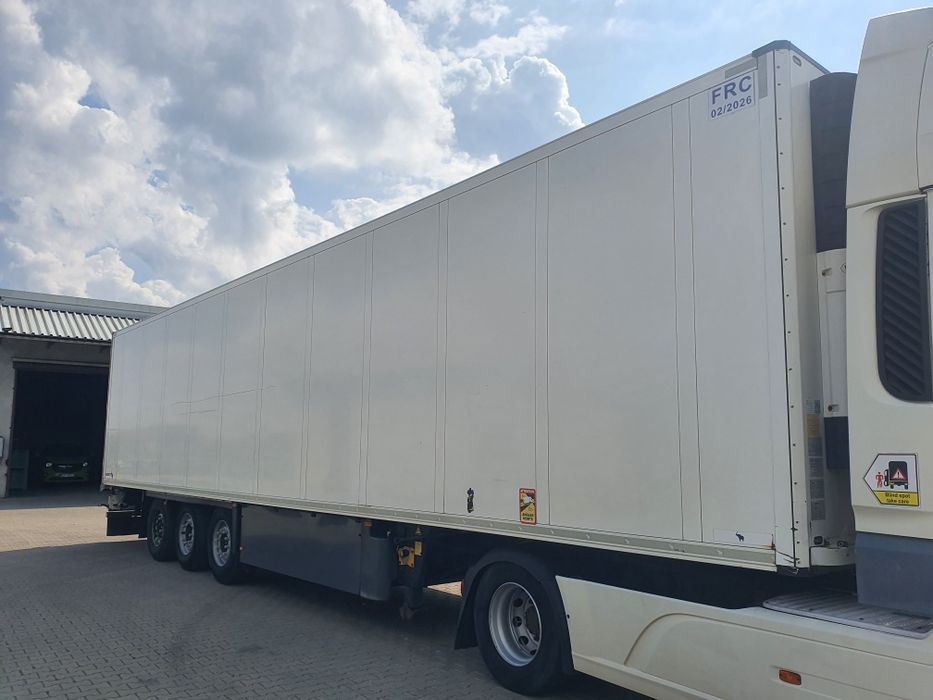 Wynajem naczepa chłodnia schmitz