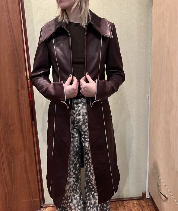 Продам довгий плащ зі шкіри. Колір Бордо. Розмір Л.