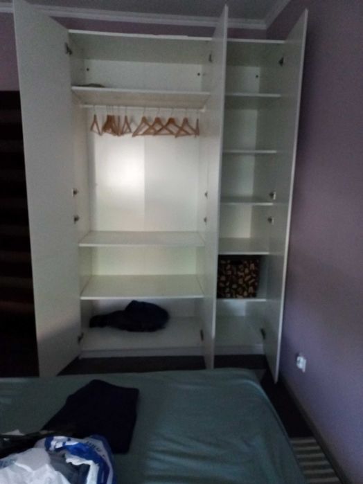 Ikea nowa biala szafa Pax gratis wieszaki