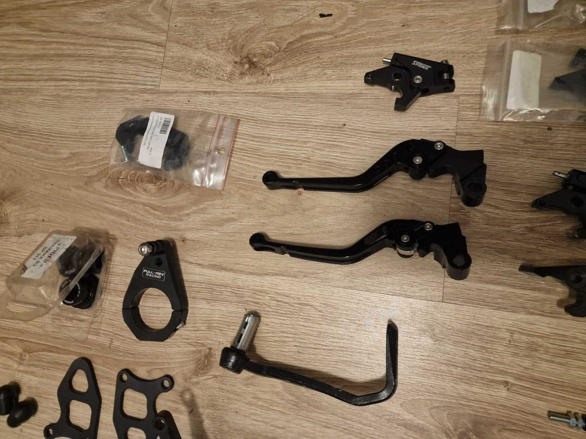 Sety do YAMAHA YZF-R3 GYTR / SETY podnóżki Yamaha R3 i wiele innych