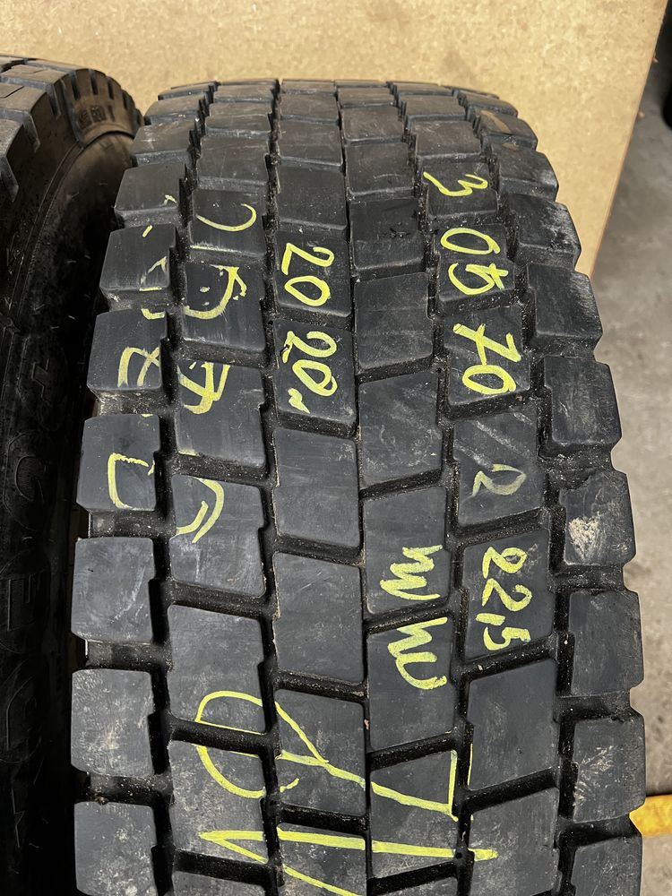 Dwa kola Michelin XDE 2 305/70/22,5