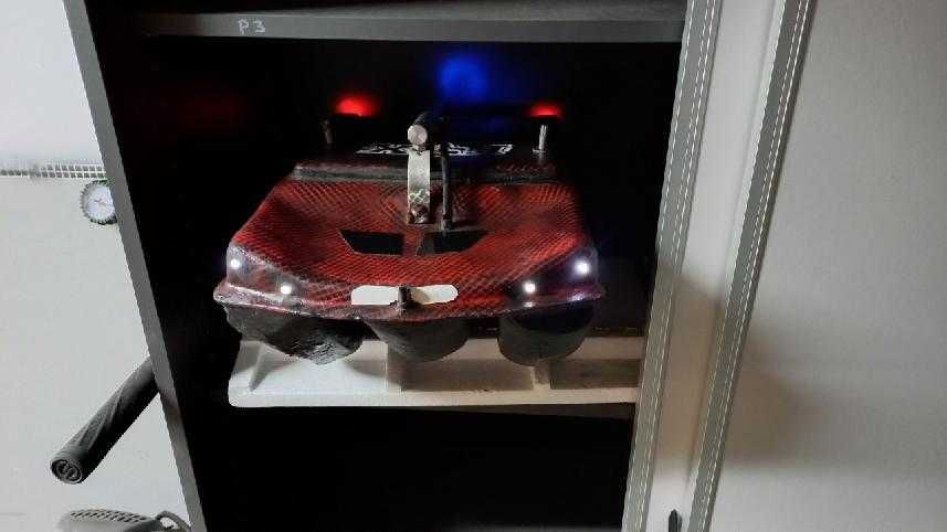 lodka zanetowa duza- kadlub z aparatura  niemieckiej firmy  polecamy