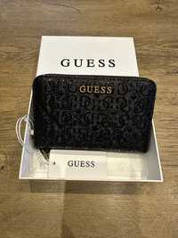 Guess portfrl monogram