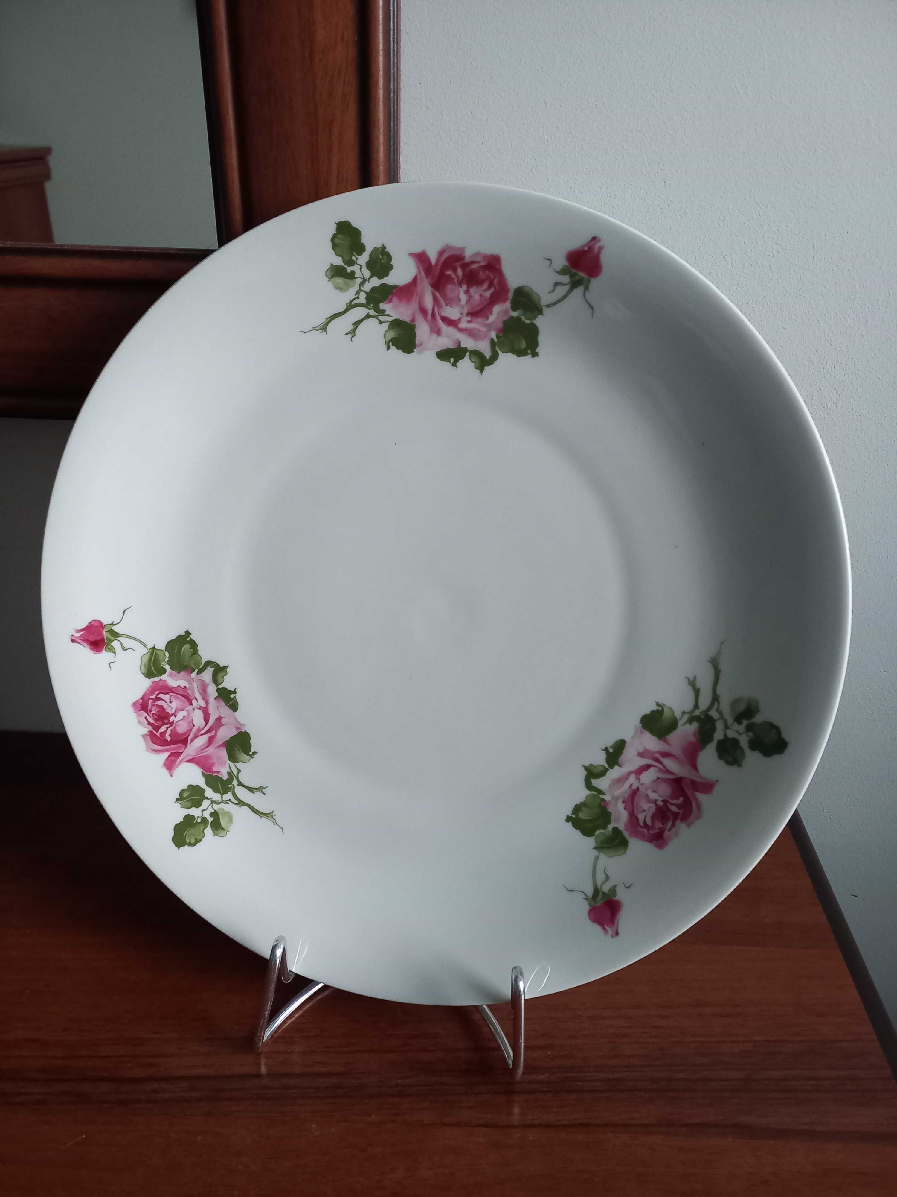 Duży talerz do ciasta porcelana Karolina z różami
