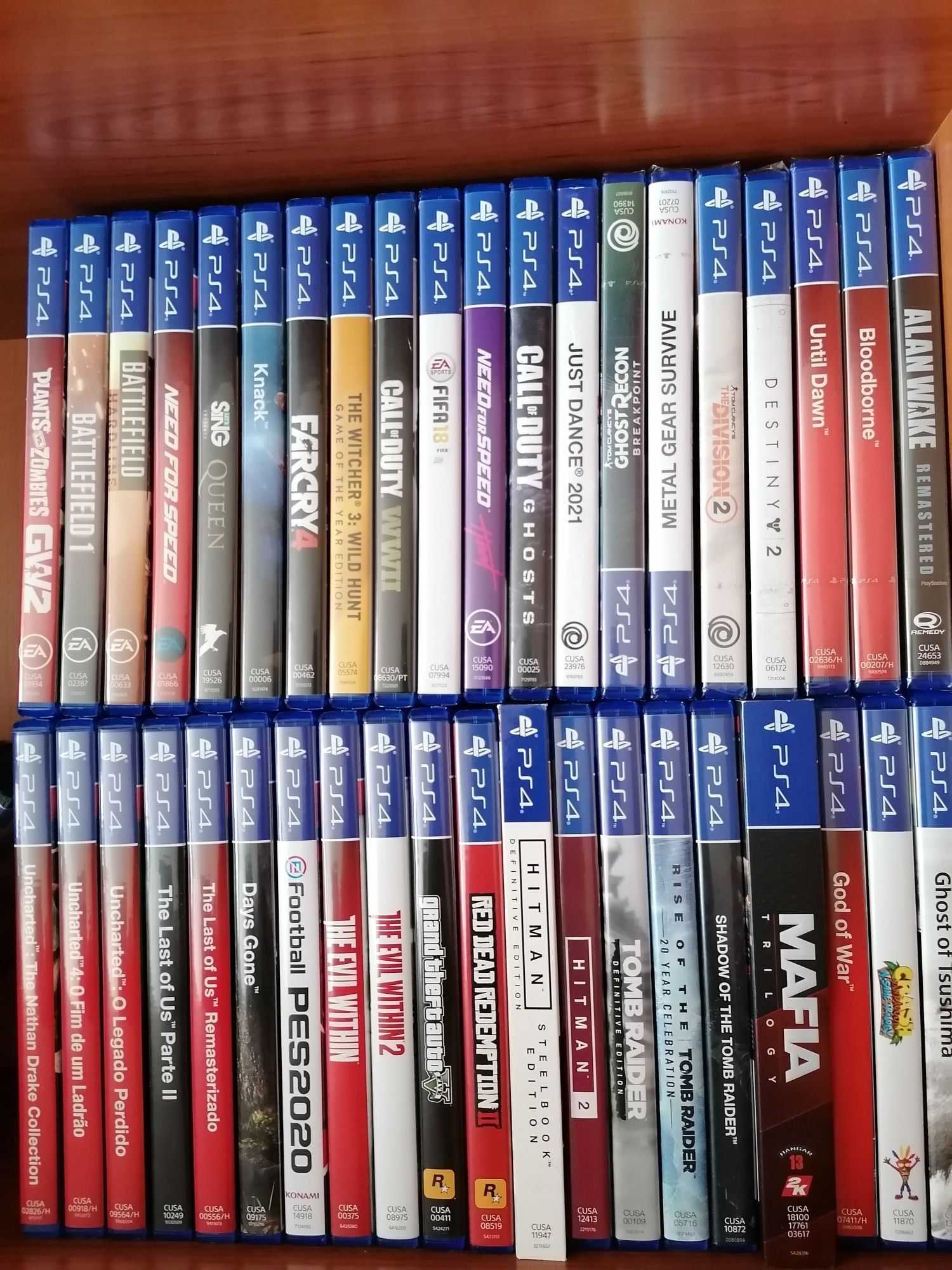 Vários Jogos PS4 novos e usados