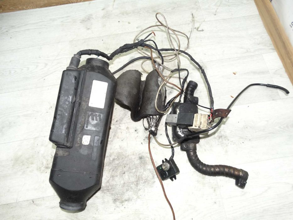 Б/у Автономка суха догрівач вебастра Еберспехер 1.8 кв 12в дизель