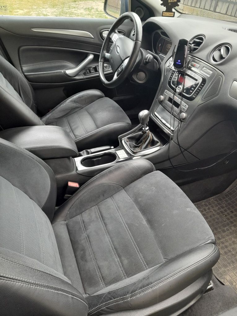 Ford Mondeo diesel 2.0 titanium. Convers,Alcantara,Start Stop