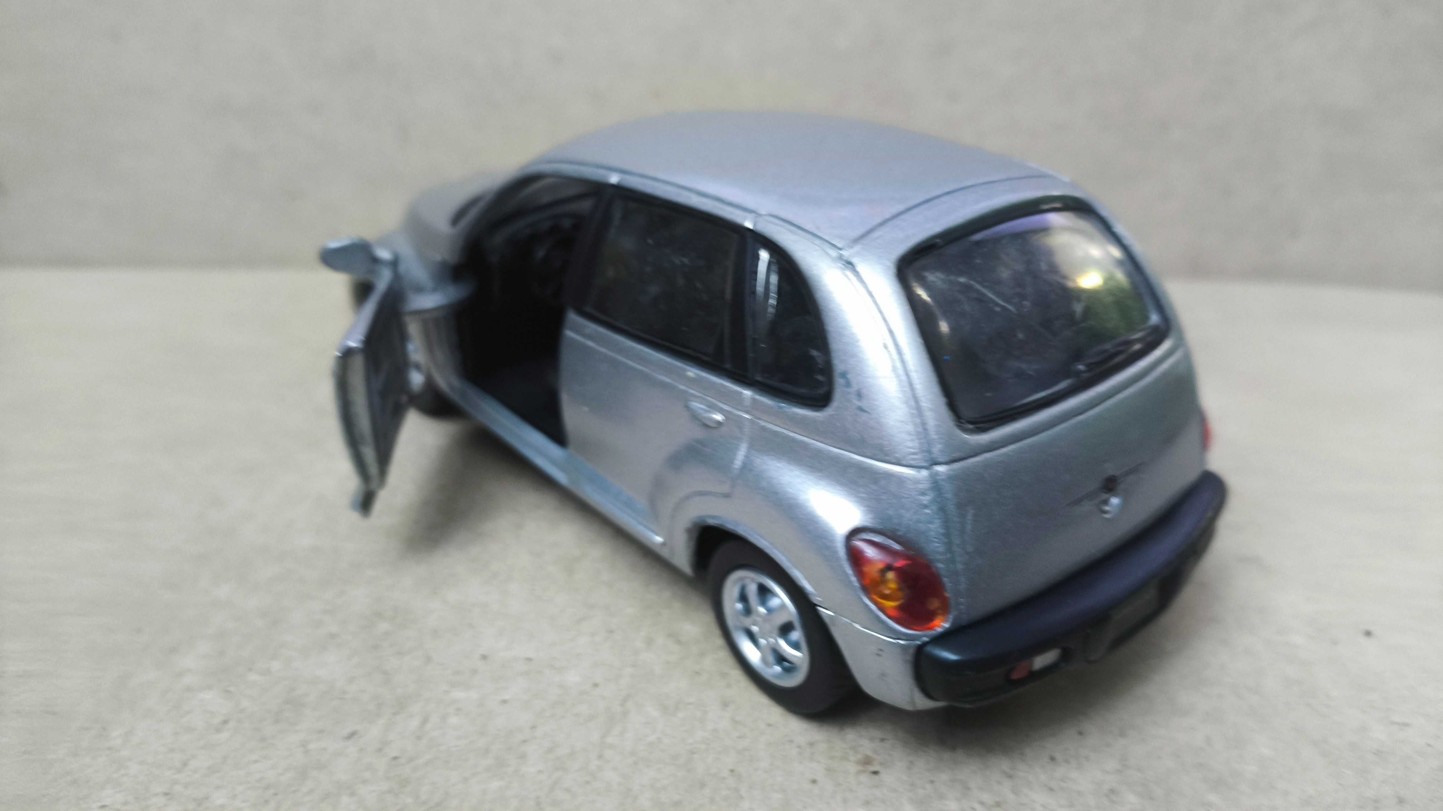 Машинка, модель авто Chrysler PT Cruiser 1.32 New Ray