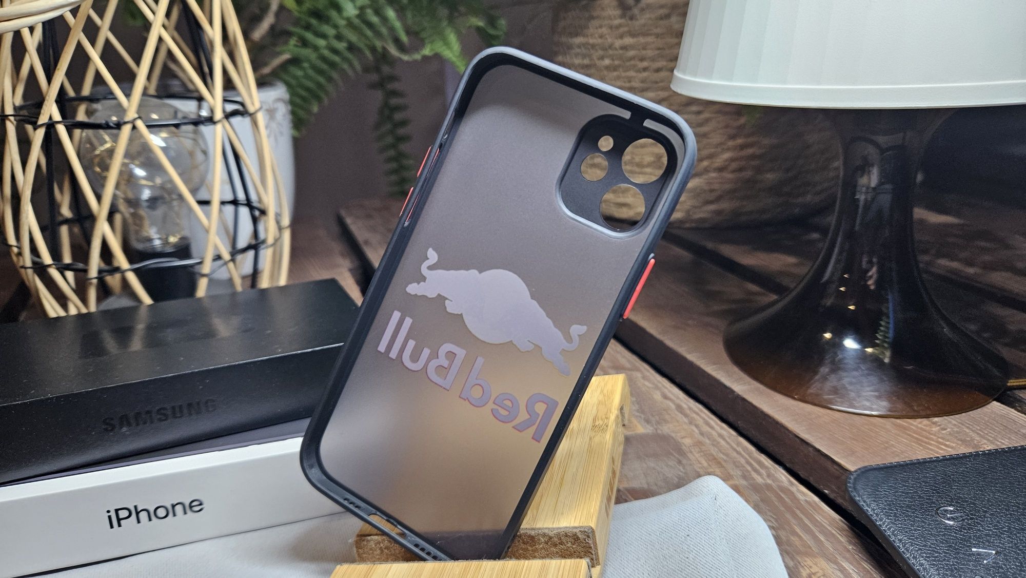 Etui Iphone 12 Red Bull
