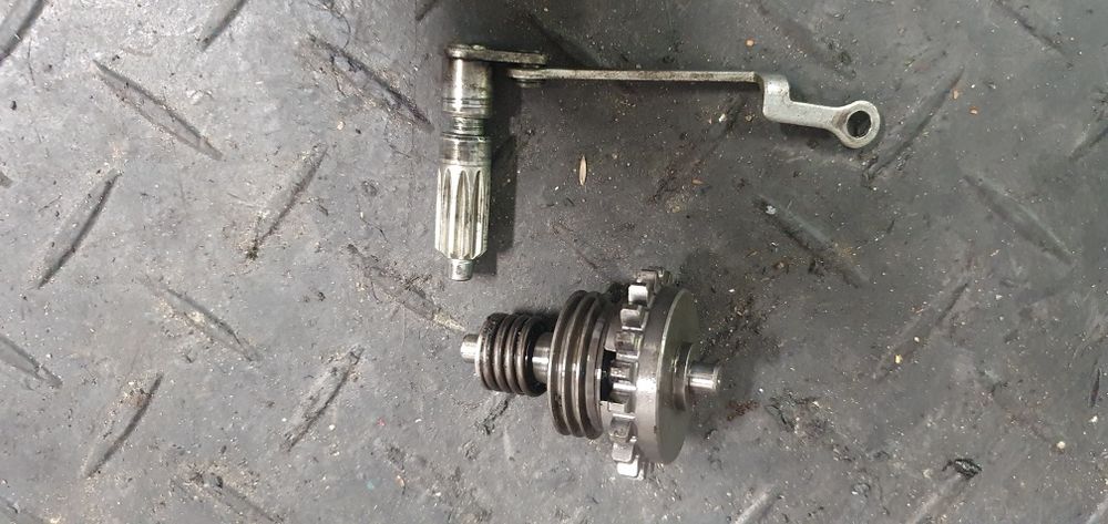 Wariator Cięgno zaworu wydechowego Honda CR 125 rok 98-07 części