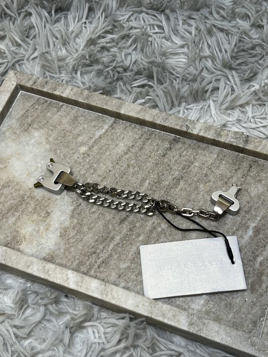 Браслет 1017 Alyx 9SM Metal Bracelet мужской серебристый