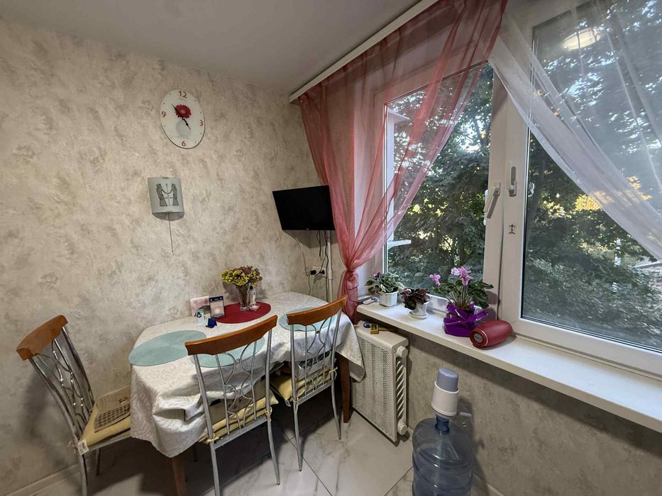 ПРОДАЖ 2 кім квартири