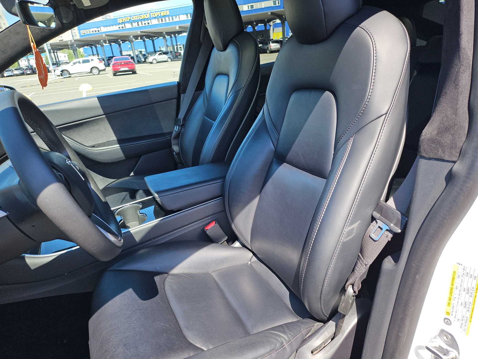 Продам машину Tesla Model Y 2020