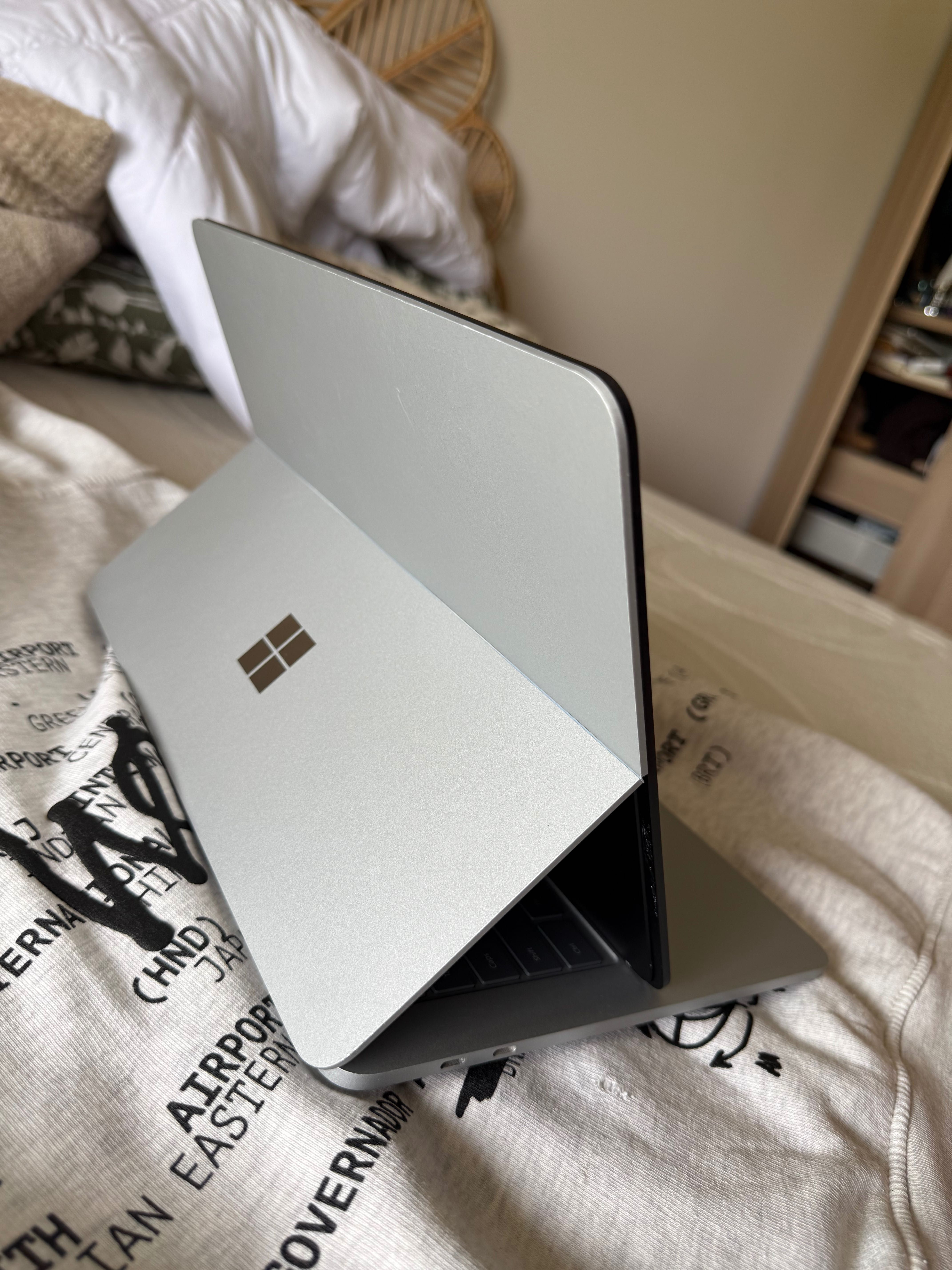 Microsoft Surface Laptop Studio – i5 11. gen / 16 GB RAM / 256 GB SSD