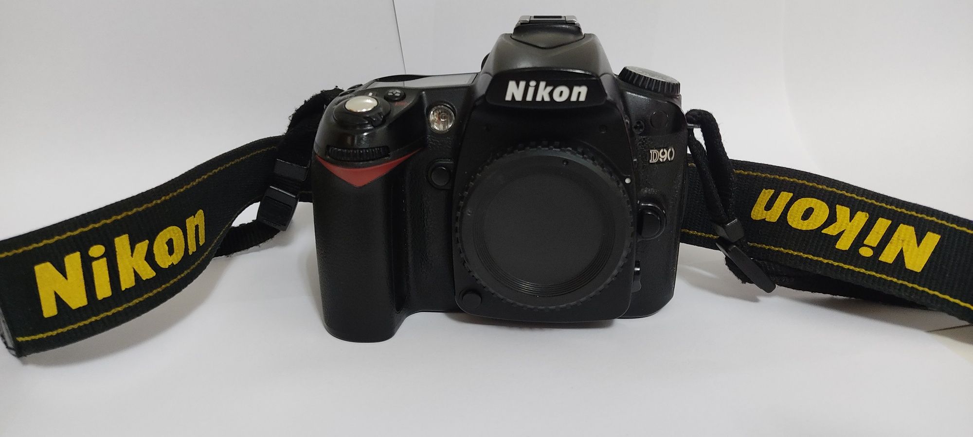 Nikon D90 com cerca de 45mil clickes