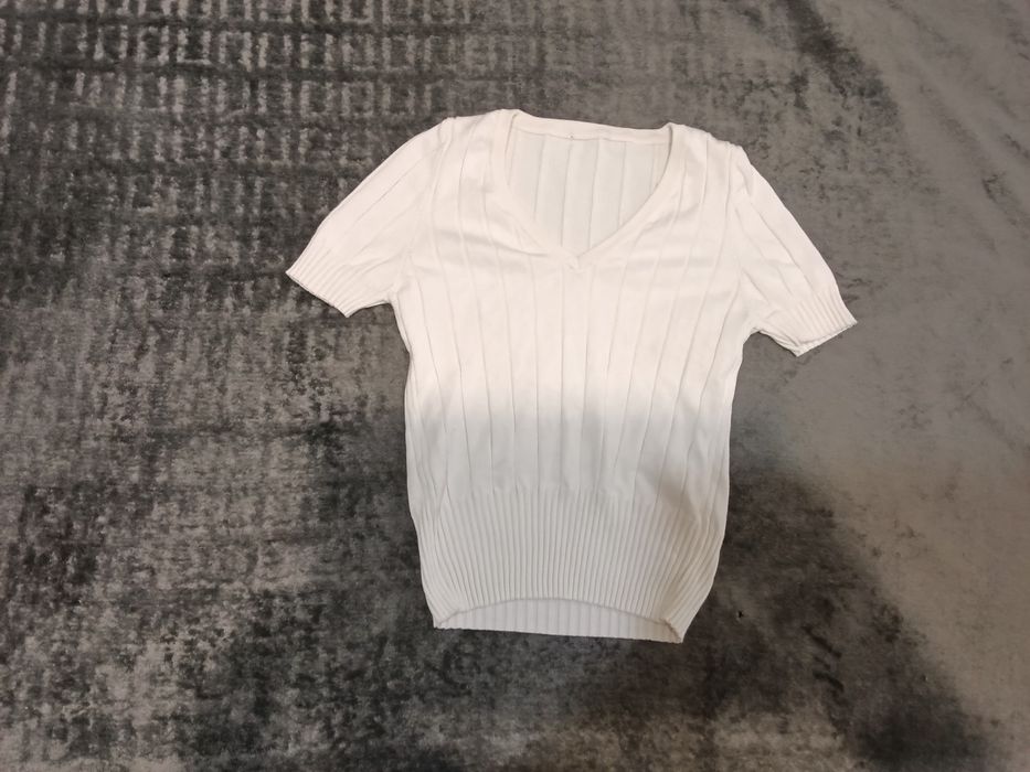 Женская белая футболка old money