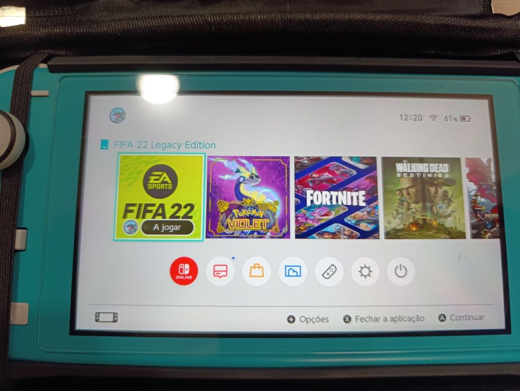 Nintendo switch lite