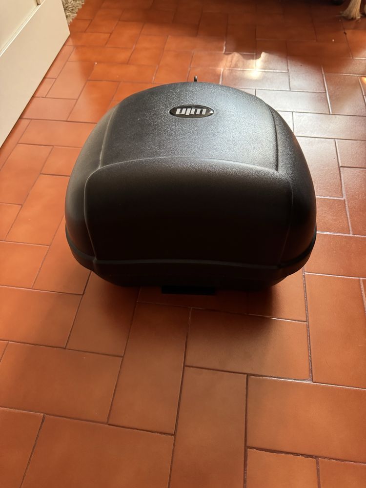 Top case (mala de mota)