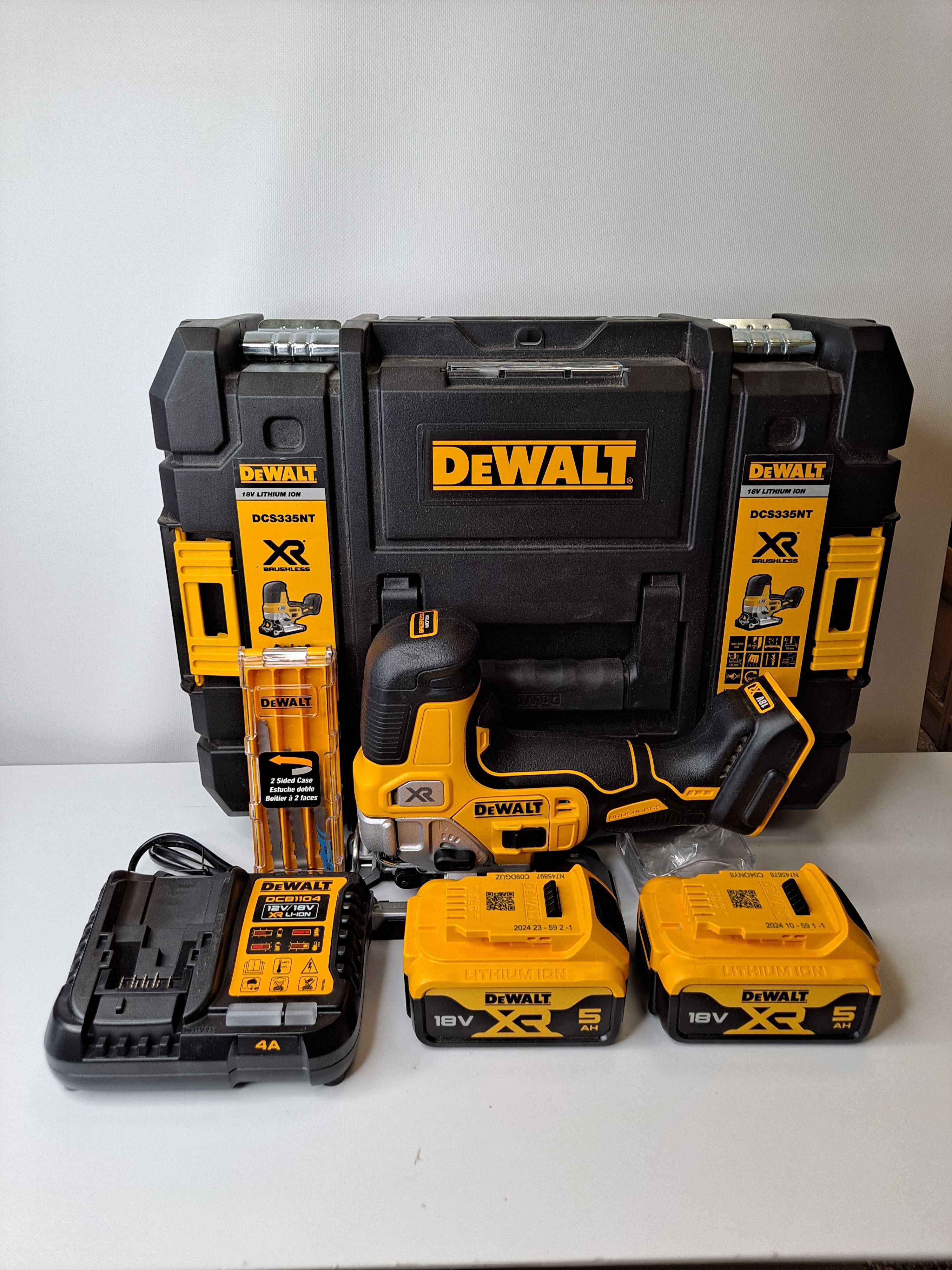 Wyrzynarka akumulatorowa Dewalt DCS335NT 2x5.0Ah +Tsak Gwarancja