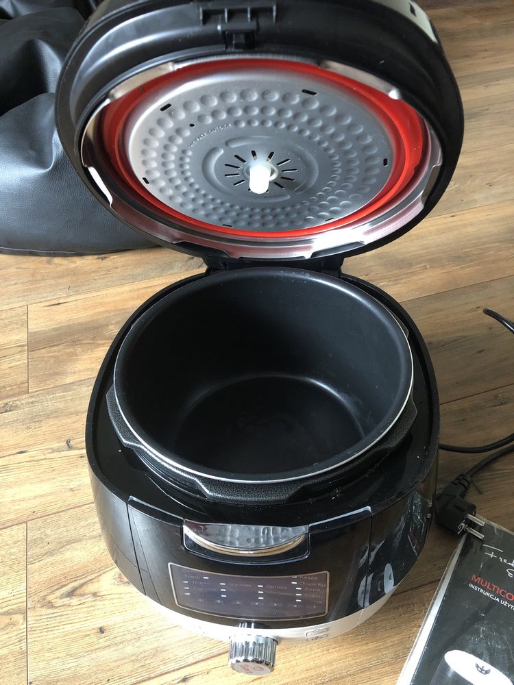 Multicooker zakupiony w lipcu 2021 DE-21