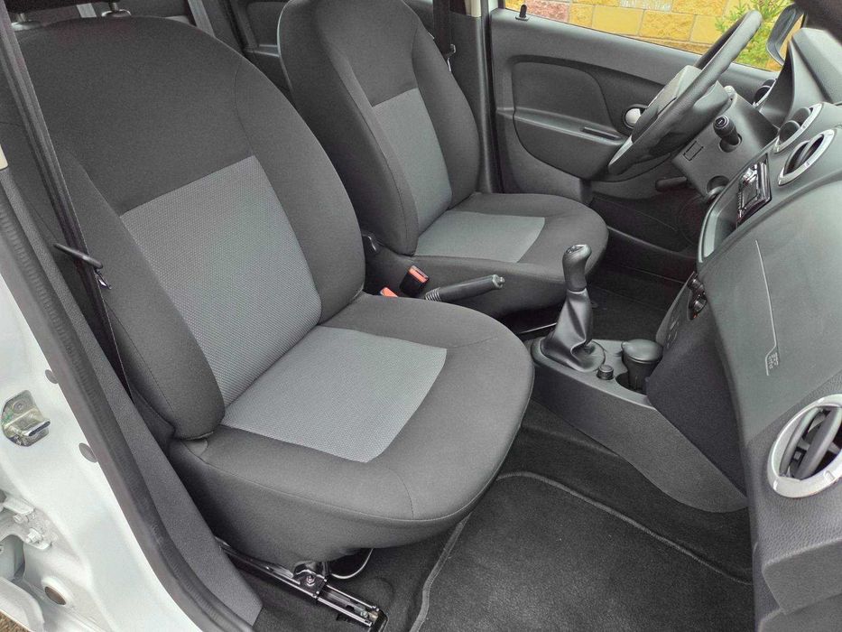 Стан нового авто!!! Dacia Logan 2015. Не битий. Не фарбований.