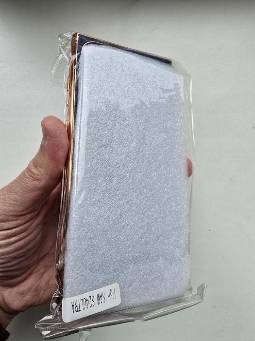 Продається новий чохол Samsung s24 Ultra.