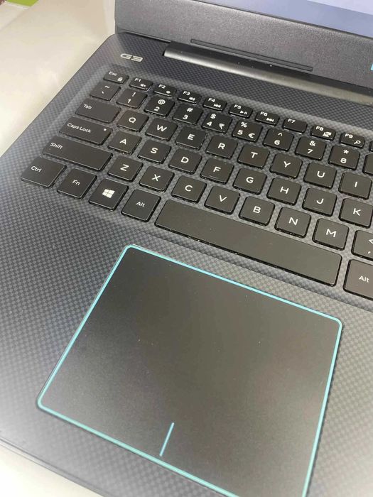 Laptop Dell I5-8GEN GTX 1050 8/256GB WIN 11 ZASILACZ