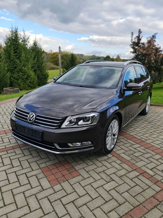 Volkswagen Passat Highline 4Motion 4x4 DSG Xenon szyberdach czujniki PDC climatronic
