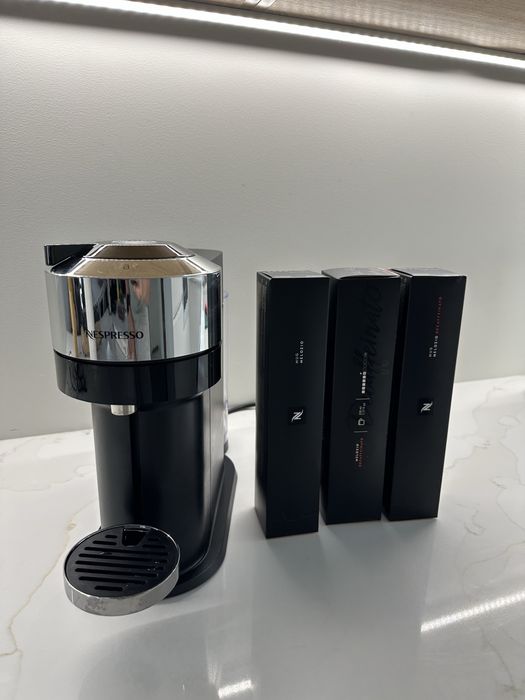 Ekspres do kawy Vertuo Next Nespresso