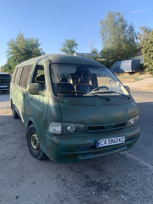 Kia Pregio дизельний мікроавтобус
