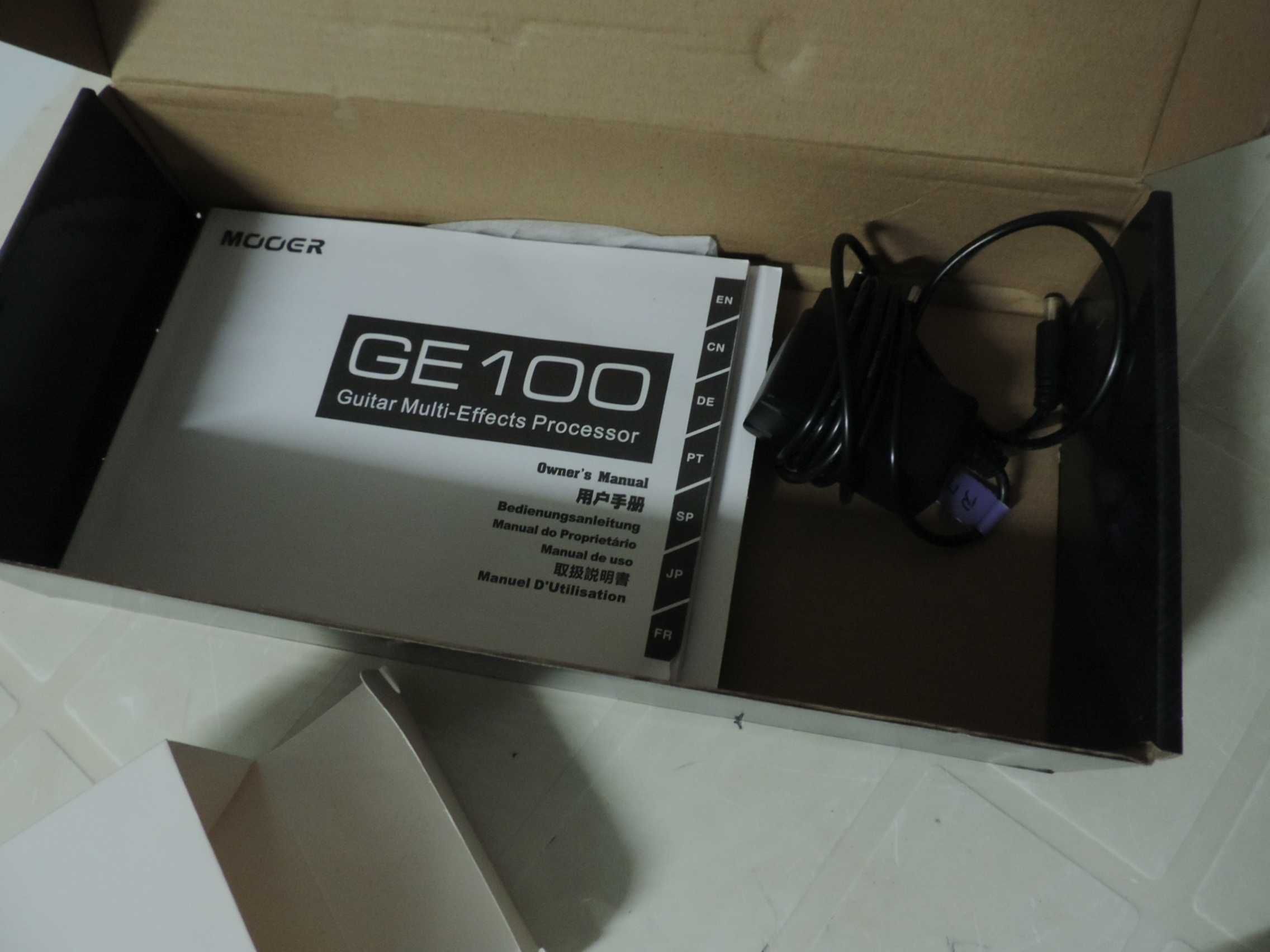 Pedal Multiefeitos para Guitarra MOOER GE100
